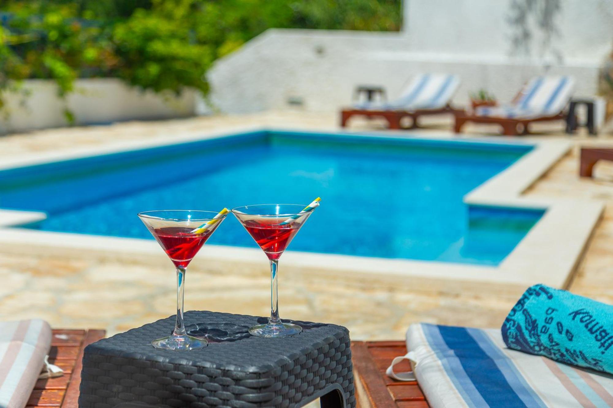 Caleta Seaview Ii - Pool & Jacuzzi